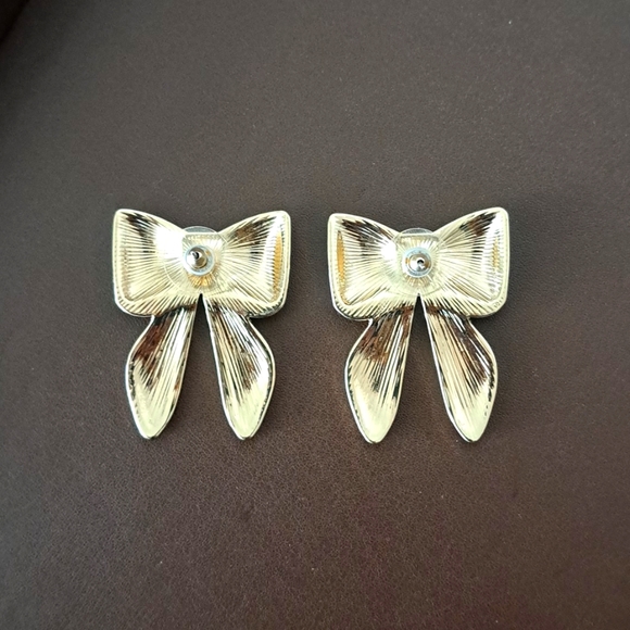 SugarFix Bow Earrings - Picture 2 of 3